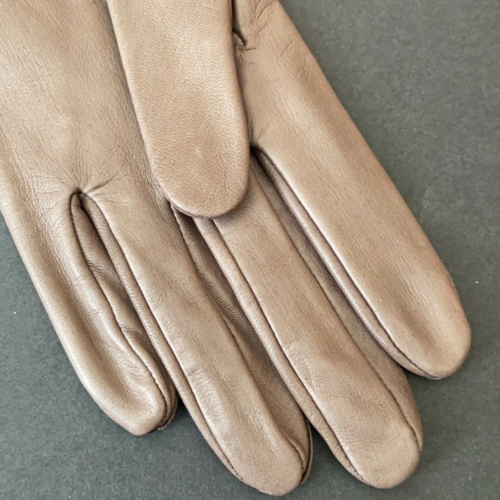 Anne Klein for Aris Gloves - Picture 5 of 7